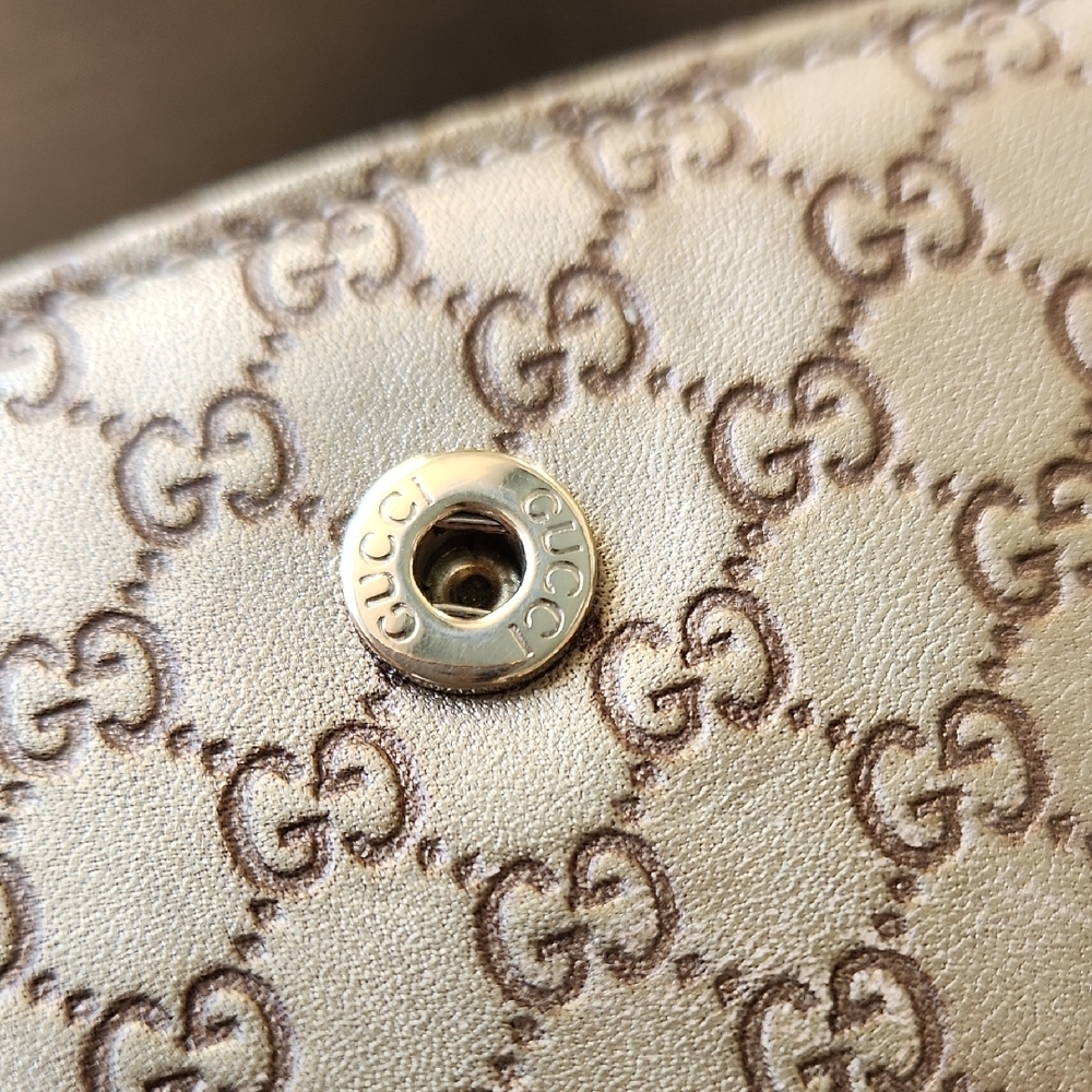 ✨️Gucci Brown Monogram Wallet - Picture 15 of 17